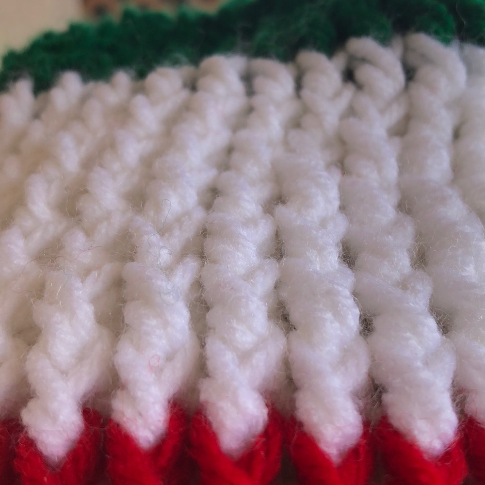 Knitted hat - Picture 3 of 5